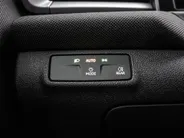 Volkswagen T-Roc Life First Edition 1.5 eTSI 116 PK 7 versn. DSG · Comfort pakket · Achteruitrijcamera ·