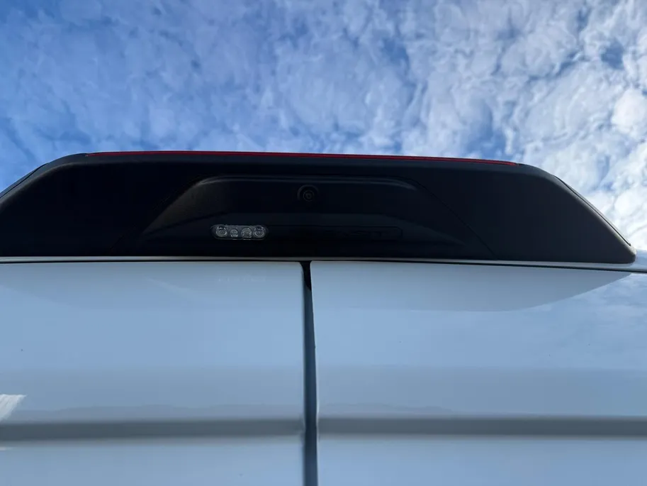 Ford E-Transit 350 L3H2 Trend 68 kWh | Volledig elektrisch | Driver assistance pack Ultimate | Navigatie | Parkeersensoren V+A | 16' Lichtmetalen velgen |