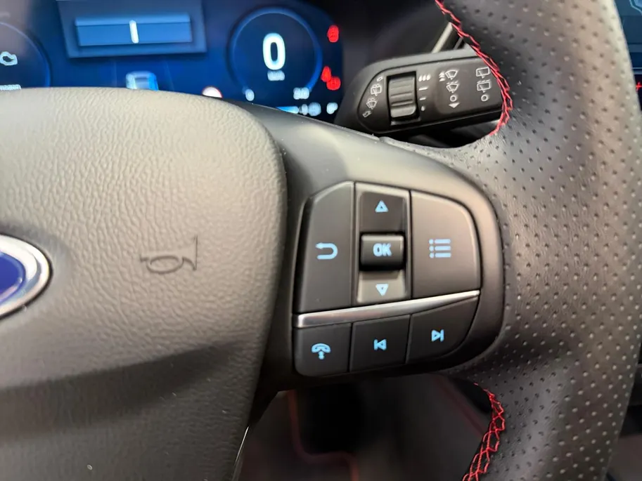 Ford Kuga 2.5 PHEV ST-Line X | NL Auto | Elec Trekhaak | Panorama Dak | Winterpack | Technology Pack | Matrix Led Koplampen | B&O Audio | 19 Inch LM Velgen |