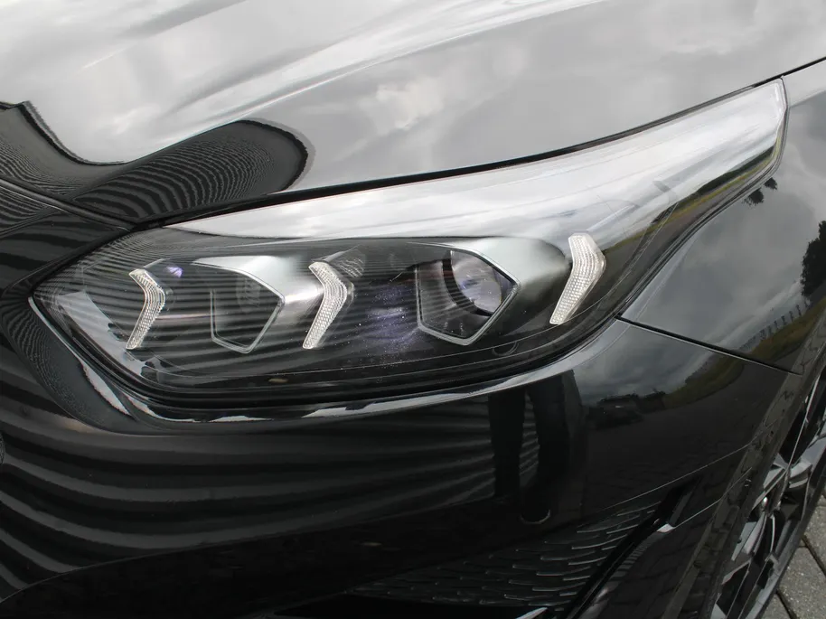 Kia ProCeed 1.5 T-GDi GT-Line | Trekhaak | Schuifdak | Stuur-/stoelverwarming | Camera | Dodehoek detectie | Telefoonlader | Cruise adapt. | 17' LM | LED |