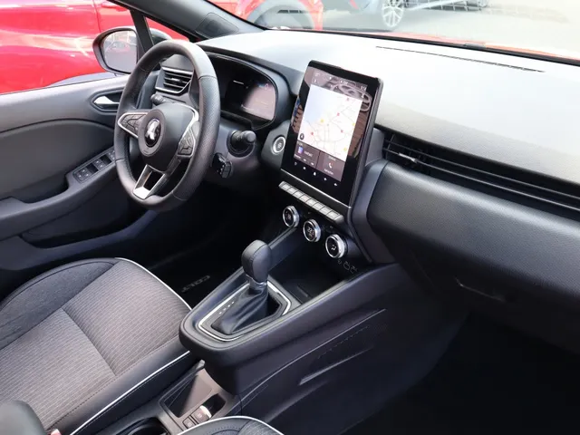 Mitsubishi Colt 1.6 HEV Intense+ Adaptive Cruise | Keyless | All Seasons