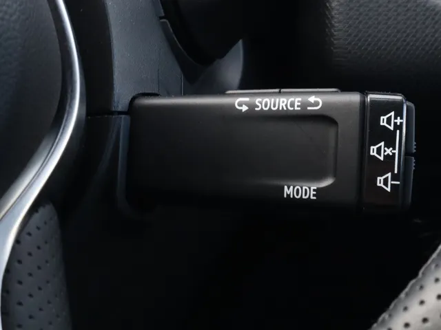 Mitsubishi Colt 1.6 HEV Intense+ Adaptive Cruise | Keyless | All Seasons