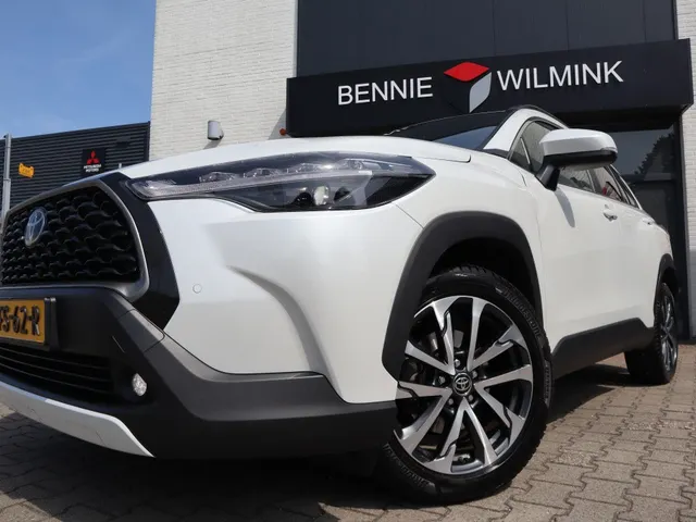 Toyota Corolla Cross Hybrid 140 Dynamic | Stoel/Stuur verwarm | All Season | Elek. kofferbakklep VERKOCHT