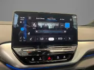 Volkswagen ID.4 Pro Business Advantage 77 kWh 204pk · SOH 95,8% · Inklap. Trekhaak · Warmtepomp · Stuur- & Stoelverwarming · 20'Velgen · ACC · Apple/Android Car Play ·