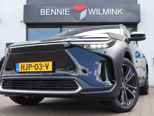Toyota bZ4X Premium 71 kWh 20 inch/Stoelventilatie