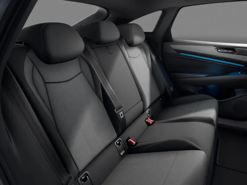 Volkswagen ID.7 Limited Edition 59 kWh accu, 204 PK · Achteruitrijcamera · Sfeerverlichting · Voorstoelen verwarmd ·