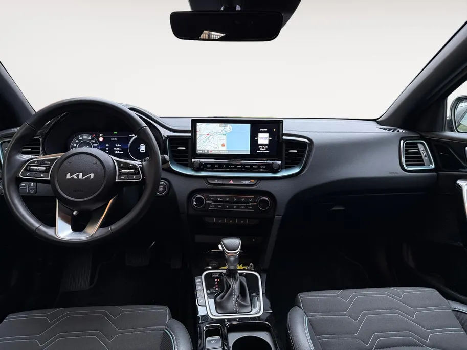 Kia Ceed Sportswagon 1.0 T-GDi MHEV Design Edition Automaat |  Cruise control Adaptief  | Camera| Stoelverwarming | Carplay & Android Auto | Fabrieksgarantie t/m 15-3-2032 +3x 1 jaar* | NAP