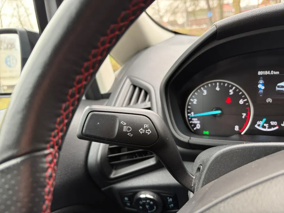 Ford EcoSport 1.0 EcoBoost ST-Line | Winter Pack | Zwart Dak | Climate Control | Parkeersensoren | Cruise Control