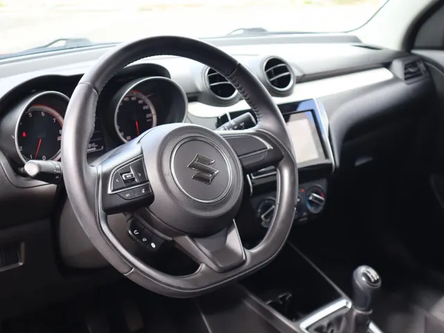 Suzuki Swift 1.0 BoosterJet Select Carplay | Camera