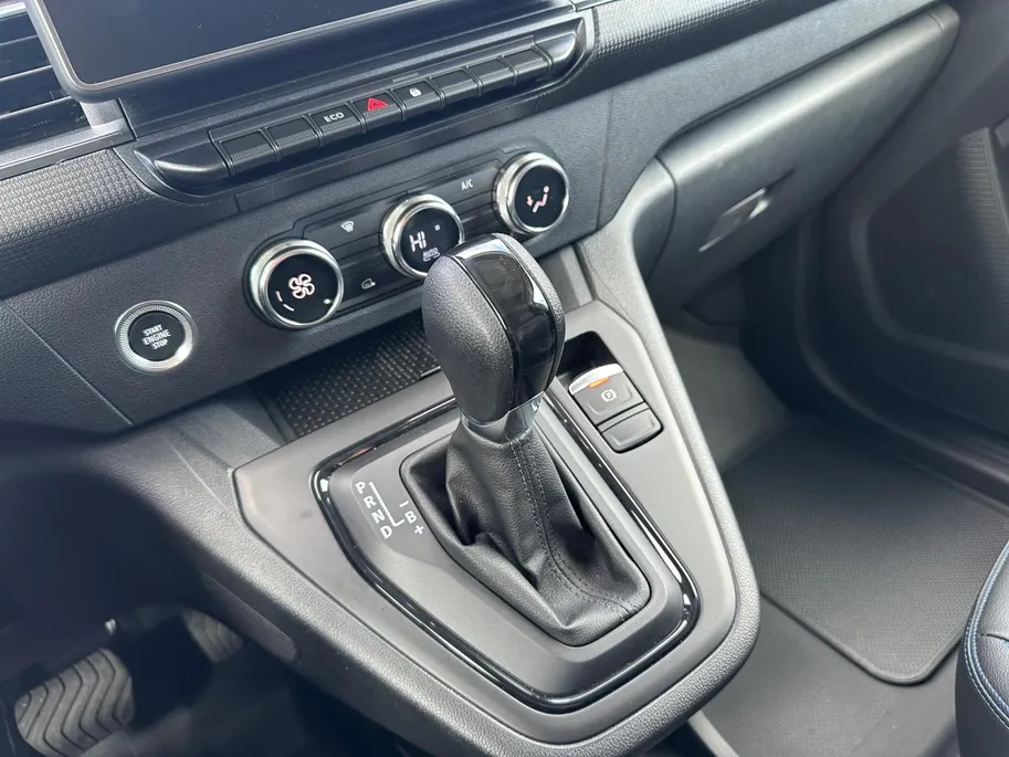Nissan Townstar N-Connecta L2 44 kWh €8100.- Korting  | 5 JAAR GARANTIE | APPLE CAR/ANDROID AUTO | ECO LEDER |