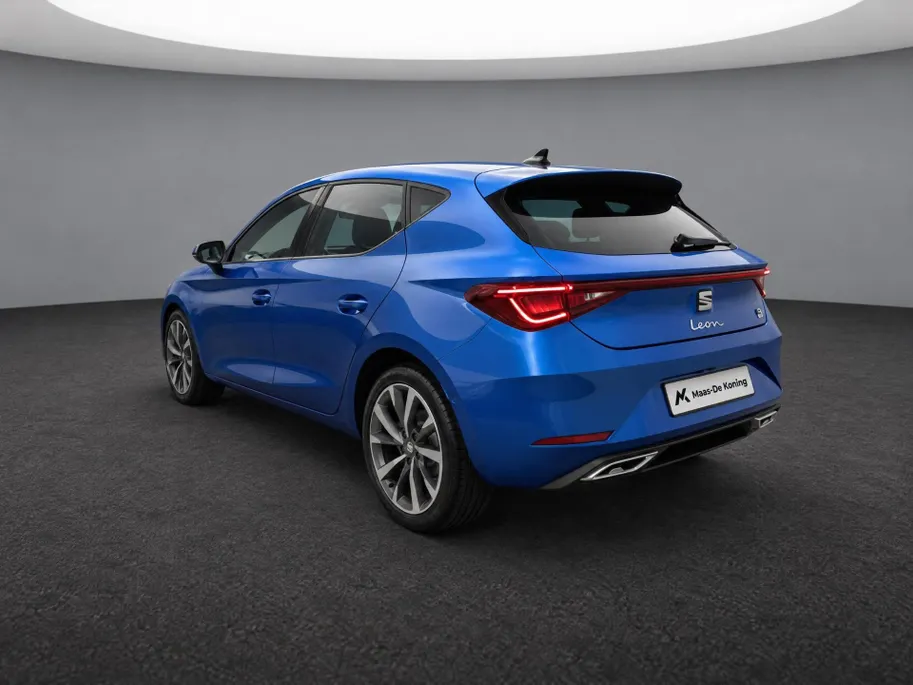 SEAT Leon FR Business 1.5 TSI eHybrid 150 kW / 204 PK Hb | Trekhaak | Metallic Lak | 18'' Lichtmetalen velgen | 5000,- Herwaardering!!!
