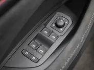 Škoda Kodiaq Sportline Business 1.5 TSI PHEV 150 kW / 204 PK | Elektrisch bedienbaar schuif-/kanteldak | Parkeer pakket | Trekhaak wegklapbaar | 4000,- inruilvoordeel