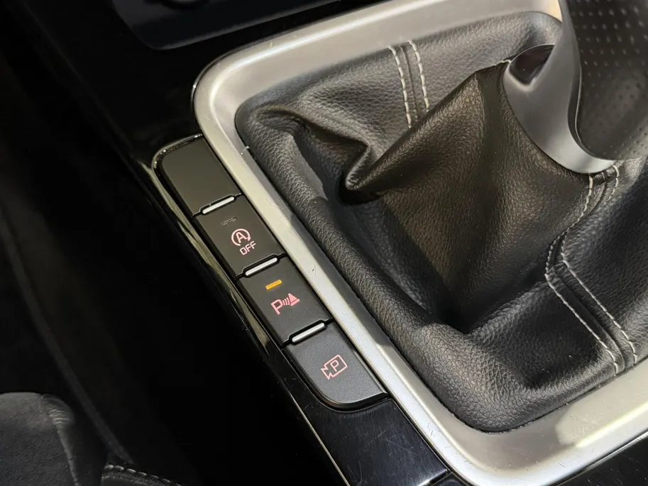 Kia ProCeed 120PK T-GDi GT-Line | Schuif/Kantel Dak | Stoel & Stuurwiel Verwarming | Elektrische Achterklep | Camera | Apple CarPlay/Android Auto | Full LED | All Season Banden |