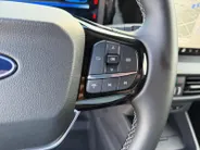 Ford E-Transit Courier Trend 44 kWh | NL auto | Navigatie | Apple carplay & android auto | Adapt. cruise control | BLIS | Parkeersensor achter | Achteruitrijcamera | Trekhaak |
