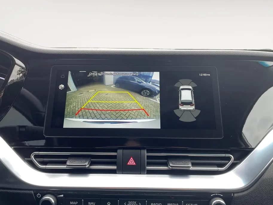 Kia e-Niro ExecutiveLine 64 kWh | SOH 100% | Warmtepomp | Navigatie | Adaptive cruise control | Climate control | Apple Carplay & Android Auto | Achteruitrijcamera | Stoel- stuurverwarming |