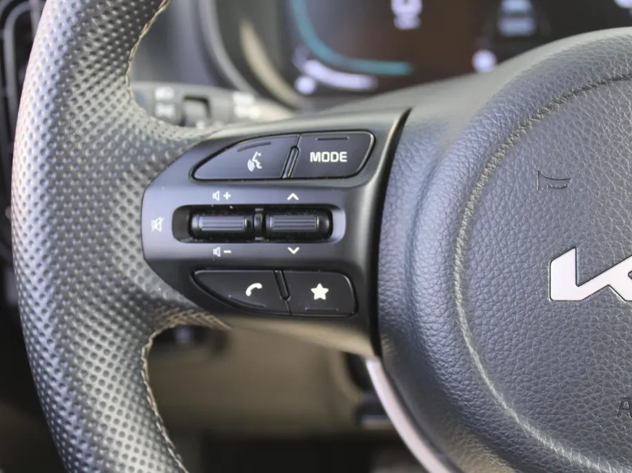 Kia Picanto 1.0 DPI GT-Line | Schuif-/kanteldak | Stuur-/stoelverwarming | Navi | Clima | Cruise | Camera | Leer | 16' LM | LED | Keyless |