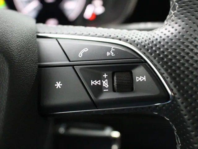 Audi Q3 Sportback 45 TFSI 245PK S-Line S-Tronic Navigatie | 360 camera | Gunner Velgen | Stoelverwarming