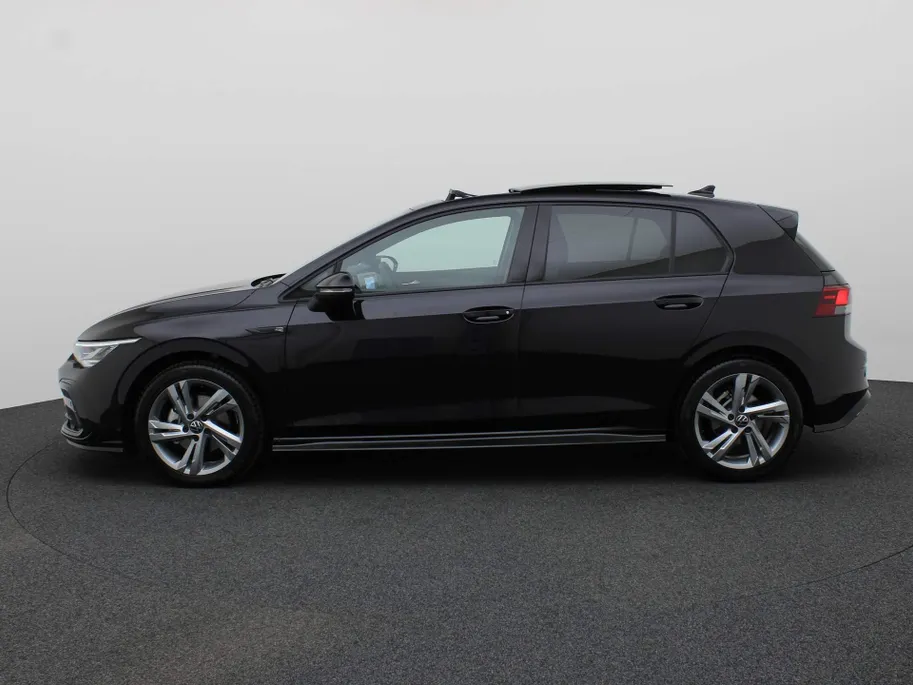 Volkswagen Golf 1.5eTSI/130PK DSG R-Line · Panoramadak · Apple/Android Car Play · Stoel & Stuurverwarming · Navigatie
