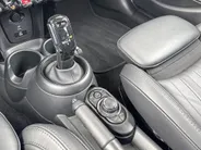 MINI Cooper 5-deurs 1.5 Cooper Camden Plus Edition