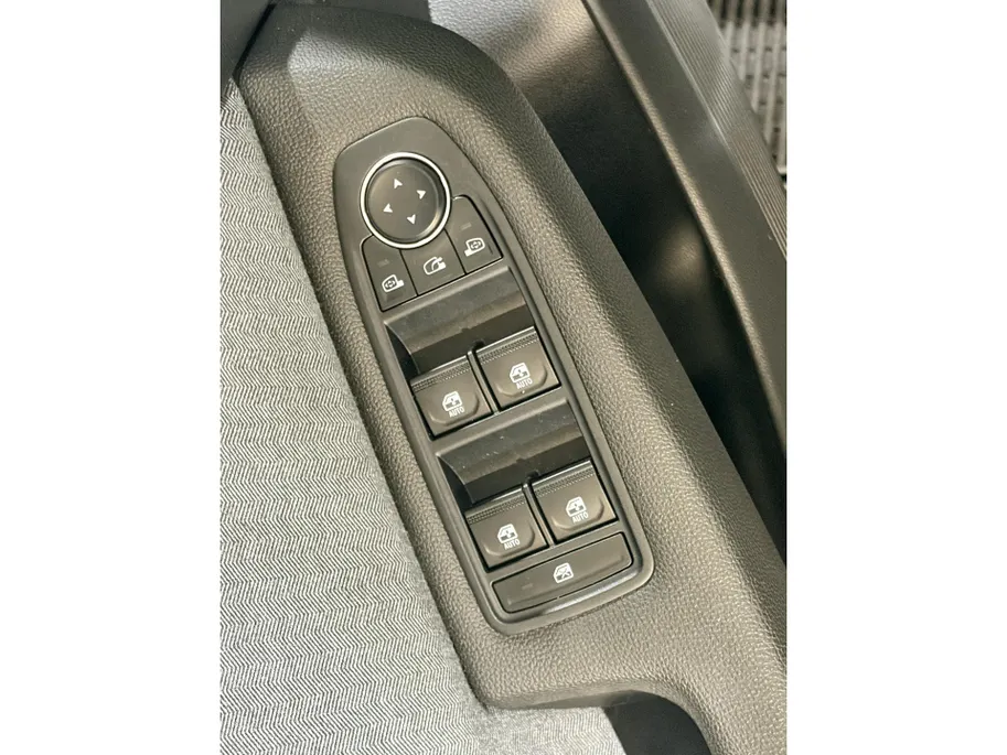 Renault Clio 145PK E-Tech Full Hybrid Techno Automaat | 1e eigenaar | Camera | Parkeersensoren | Climate Control | Apple CarPlay/Android Auto | Cruise Control | Lichtmetalen Velgen | Full LED | Digital Cockpit |