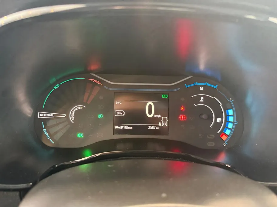 Dacia Spring Comfort 27 kWh *Automaat*Bluetooth*Airco*Lage K.M.!