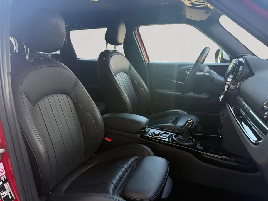 MINI Clubman 1.5 Cooper Business Edition | H&K | leer | head-up | trekhaak | NL-auto