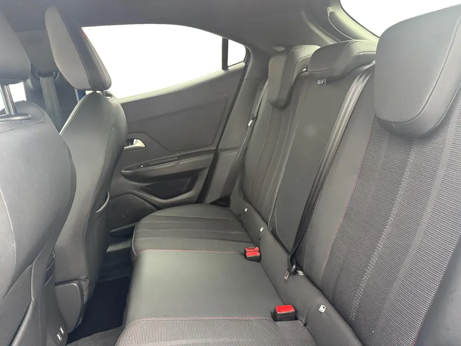 Opel Mokka-e GS Line 50-kWh 11kw bl. | 1e Eigenaar | SOH 99% | Navigatie | Stoel/Stuurverwarming | Adapt. Cruise Control | Apple/Android Carplay | 12 maanden Bovag ! |