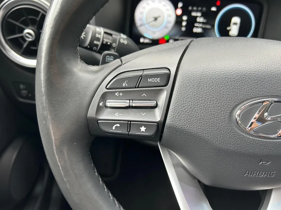 Hyundai Kona EV Comfort Smart 64 kWh | Apple Carplay/Android Auto | cruise control adaptief met Stop&Go | navigatiesysteem full map | Stoelverwarming | warmtepomp |