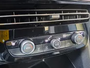 Opel Mokka 1.2 Turbo Elegance | Navigatie | Camera | LM Velgen | Cruise  | Stoel/stuur Verwarming | Sensoren | Apple Carplay/Android Auto | Rijstrooksensor met correctie