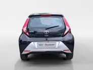 Toyota Aygo 1.0 VVT-i x-play | ACHTERUITRIJCAMERA | 5 DEURS | TELEFOON | AIRCO | ELEKTRISCHE RAMEN |