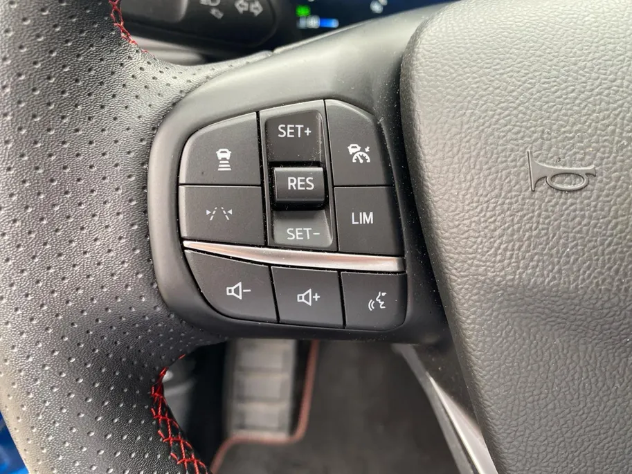 Ford Kuga 2.5 PHEV ST-Line 243PK | NL Auto | Panoramadak | El. Trekhaak | Driver Assistance Pack | Winter Pack |