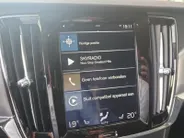 Volvo V90 2.0 T4 Momentum | Stoel en stuurverwarming | Elektrisch bedienbare voorstoelen | Camera | Lederen bekleding | Navigatie | Parkeersensoren voor en achter | Elektrische achterklep |