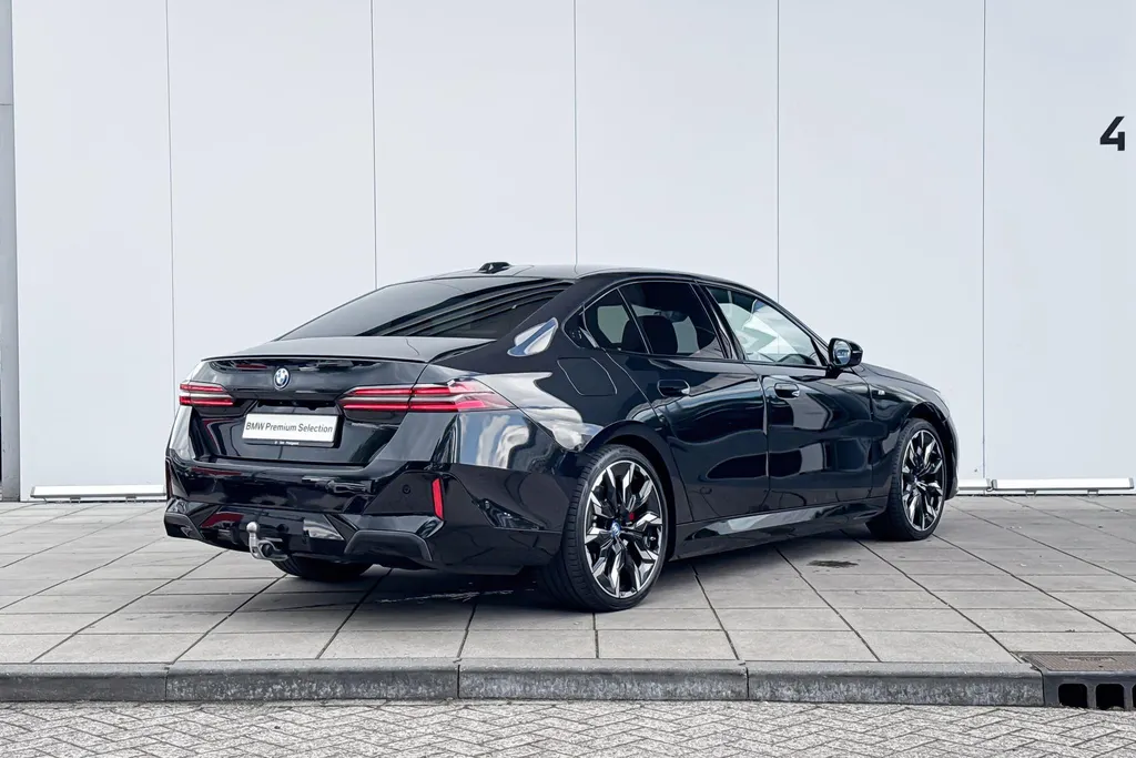 BMW i5 Sedan eDrive40 M Sport Pro