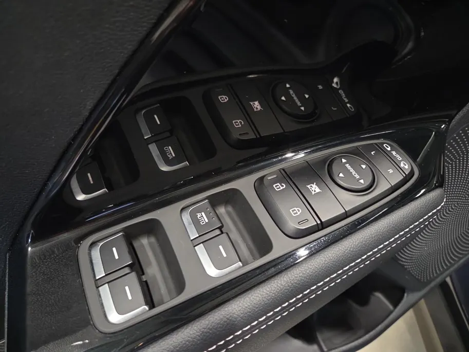 Kia e-Niro DynamicLine 64 kWh | 1e Eigenaar | Accu 99.4% | Trekhaak Afneembaar | Camera | Carplay & Android | Fabrieksgarantie | NAP