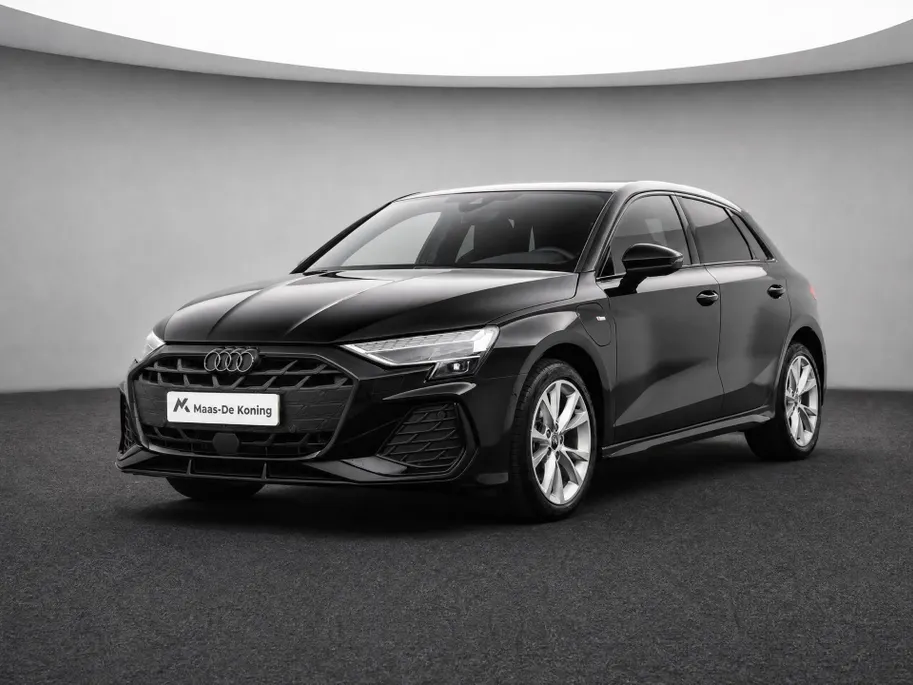 Audi A3 Sportback 40 TFSIe 204pk S Edition · Camera · Apple/Android Car Play · Parkeerassistent · ACC · Optiekpakket Zwart · Stoelverwarming · Garantie t/m 08-07-2029 of 100.000km