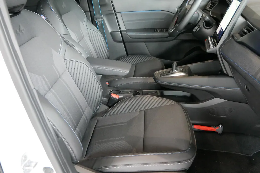 Renault Captur 1.8 E-Tech full hybrid 160 esprit Alpine | Rijdende demonstratie auto | Vraag naar de actuele kilometerstand |