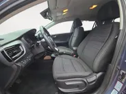 Kia Stonic 1.0 T-GDi MHEV DynamicPlusLine 1e Eigenaar | Zeer nette auto | Dealer onderhouden | Navi | Camera | Cruise & Climate control | Apple CarPlay & Android Auto | Fabrieksgarantie t/m 11-12-2030 +3x 1 jaar* | NAP