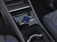 Volkswagen Tiguan 1.5eHybrid 200kW/272PK R-Line · Panoramadak · Trekhaak · 360°Camera + Parkeersensoren · Garantie t/m 20-07-2030 of 100000km.