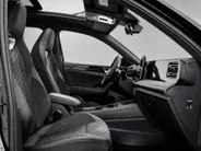 Volkswagen Tiguan 1.5 eHybrid 272pk DSG R-Line Business · Trekhaak · Panoramadak · Dodehoeksensoren · Apple/Android Car Play · Camera · Garantie t/m 23-08-2028 of 100.000km
