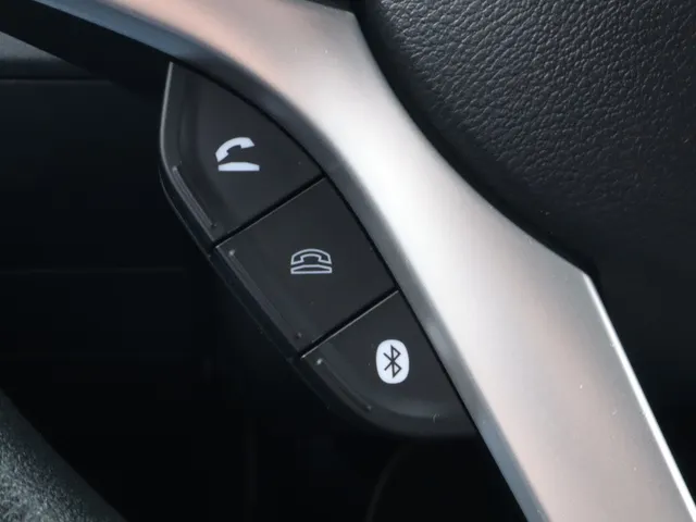 Suzuki Ignis 1.2 Hybrid Select Carplay | Bi-tone