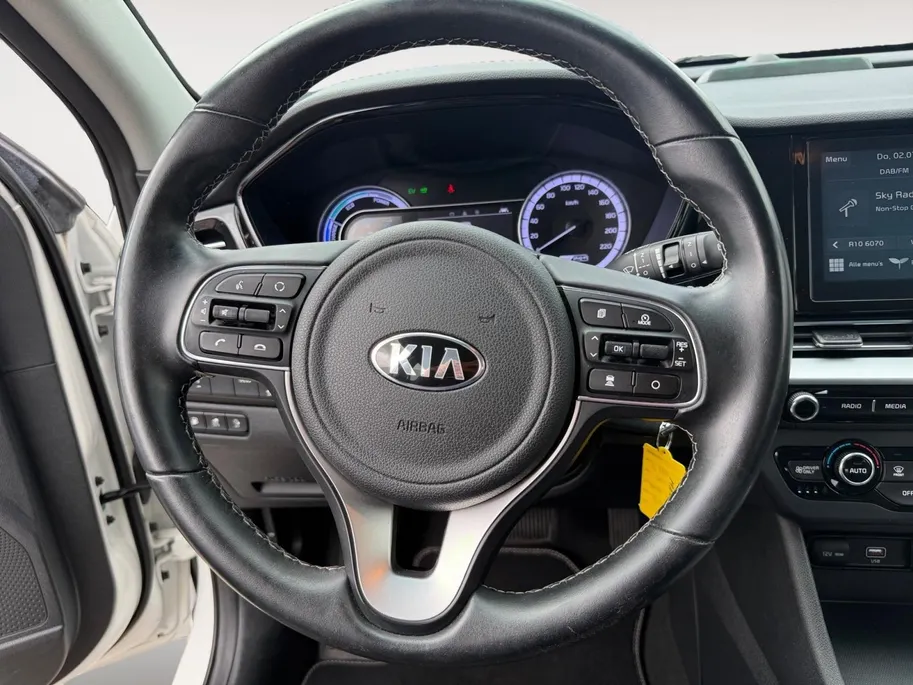 Kia Niro 1.6 GDi PHEV Edition | AUTOMAAT | TREKHAAK | CAMERA | CLIMATE & CRUISE CONTROLE | ANDROID & APPLE CARPLAY | ETC..