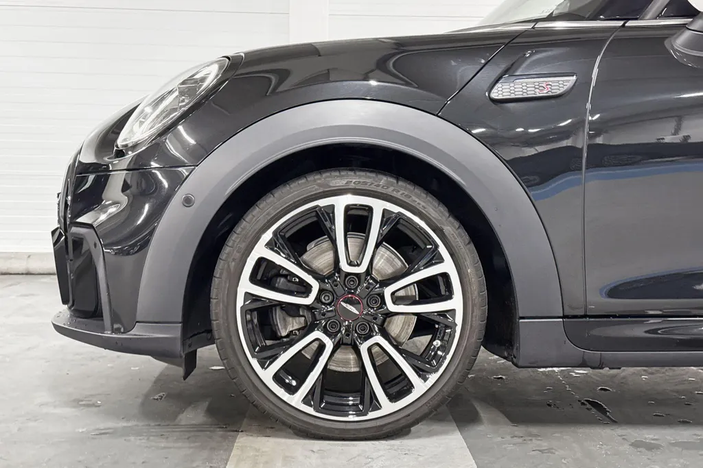 MINI Cooper 5-deurs Cooper S John Cooper Works