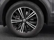 Volkswagen Tiguan 1.4 TSI 245pk DSG eHybrid Elegance · Camera · Panoramadak · Wegklapbare Trekhaak · Apple/Android Car Play · 18'' Inch ·