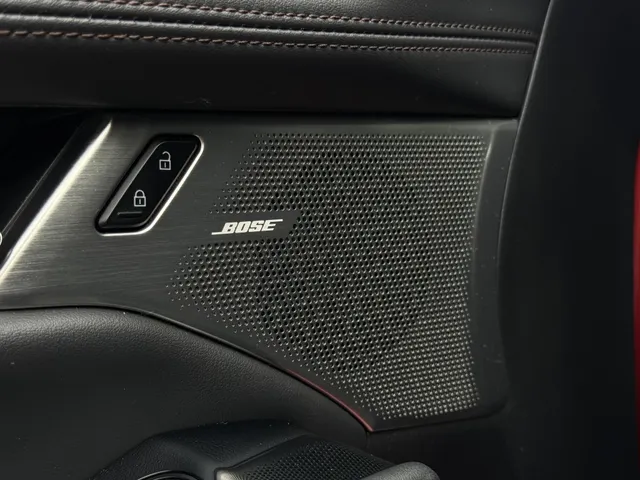 Mazda 3 2.0 SA-X Comfort Bose