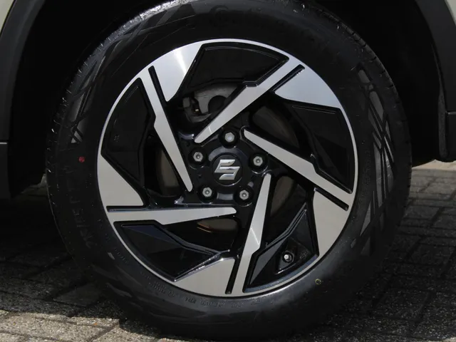 Suzuki Vitara 1.4 Boosterjet Smart Hybrid Style | Navi | Cruise | Clima | Camera | Lm-Velgen