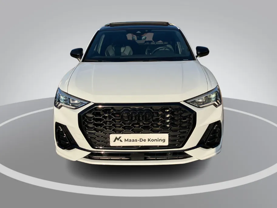 Audi Q3 Sportback 45 TFSIe 180KW/245PK S Edition Panoramadak · Camera + parkeersensoren · Apple/Android Car Play ·