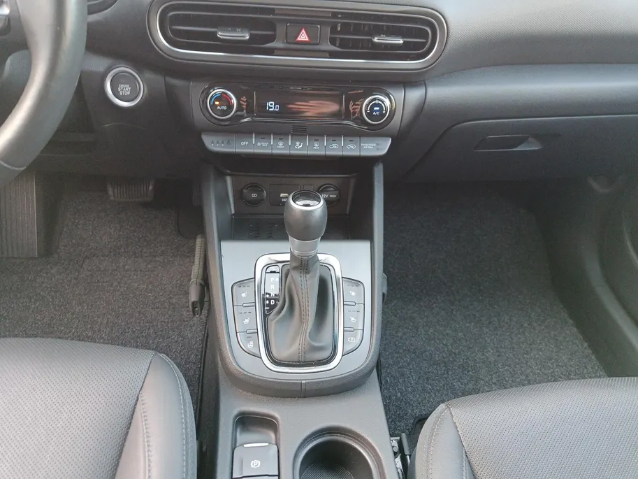 Hyundai Kona 1.6 GDI HEV Premium | Unieke kilometerstand |