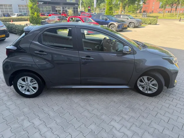 Toyota Yaris 1.5 Hybrid 115 Dynamic Limited | Parkeersensoren