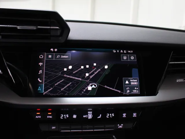 Audi A3 Sportback 30 TFSI Advanced edition Navigatie | Cruise Control | 17' Velgen | PDC