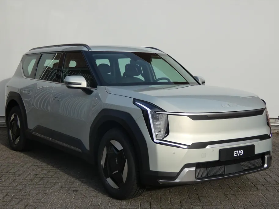 Kia EV9 76,1kWh 217pk RWD First Edition | IN BESTELLING